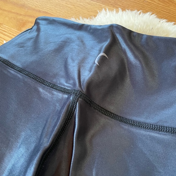 NWT* Zyia Black Reflective Metallic Light n Tight Hi-rise 7/8 24" - Picture 7 of 10